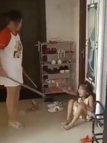 孩子打父母视频,孩子打父母视频引发社会关注
