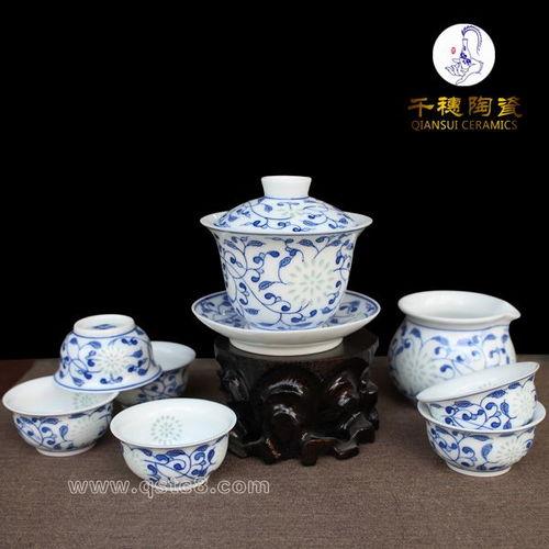 盖碗茶具图片,古韵盎然的传统茶艺之美