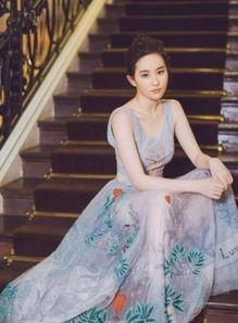 刘亦菲出席韩国典礼,东方女神魅力绽放